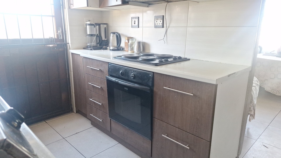 3 Bedroom Property for Sale in Lentegeur Western Cape